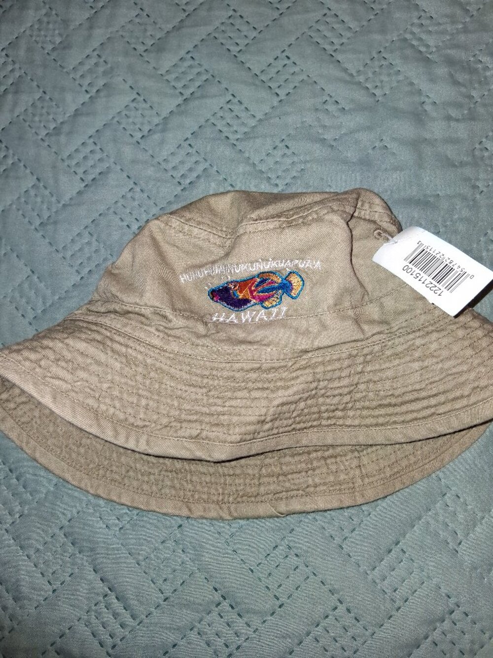 NEW Bucket Hat from Hawaii-size L